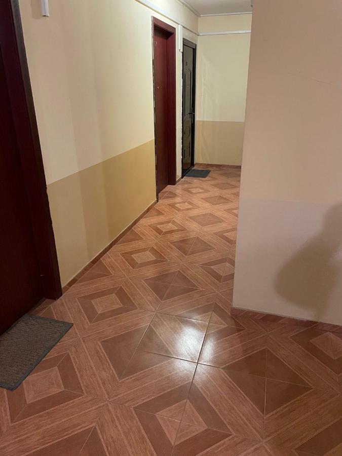 グダウリNew-Houseアパートメント エクステリア 写真